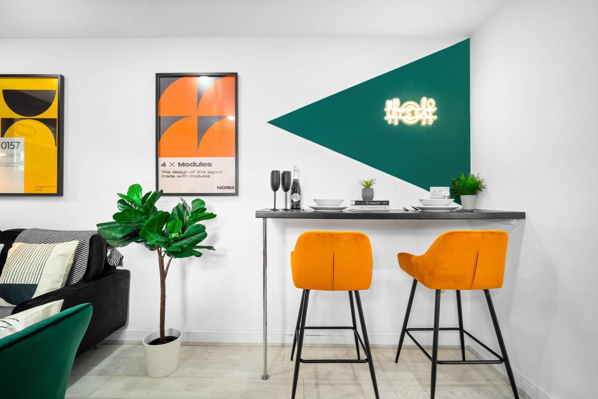 Luxury 3 Bedroom Apartment - Terrace - Near City Centre - Wifi - Smart Tv 1Mr Бирмингем Экстерьер фото